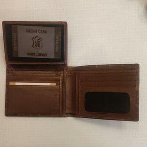 Accessories - Brown Leather Wallet Accessories - Brown Leather Wallet